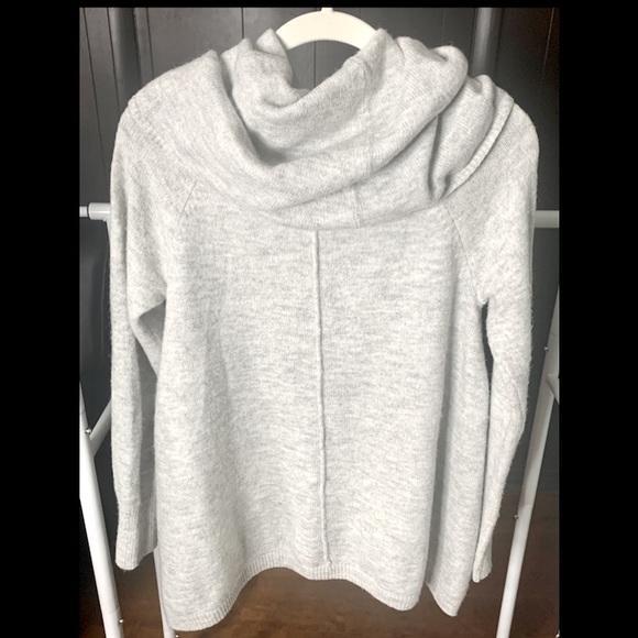 EUC Women’s FOR THEE Alpaca Blend Sweater in Gray, Size Medium - Picture 6 of 6